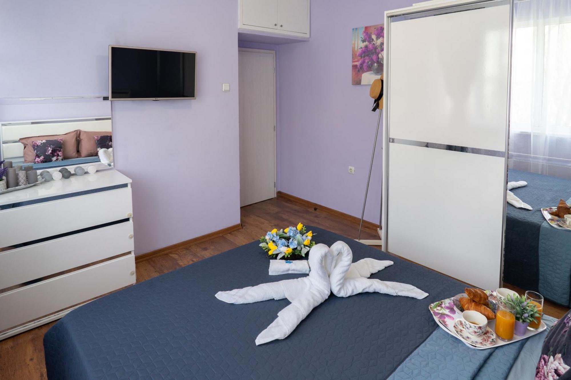 Luxury 2 Bedroom Apartment In Central Varna Exterior photo