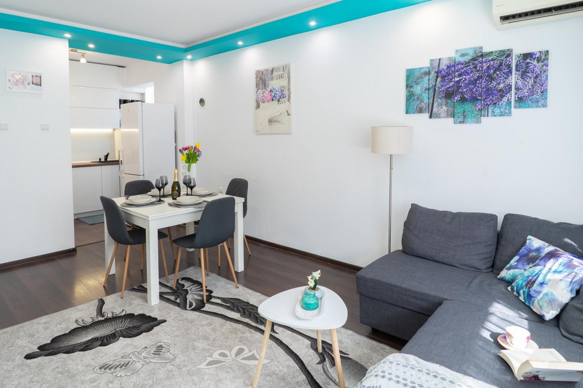 Luxury 2 Bedroom Apartment In Central Varna Exterior photo
